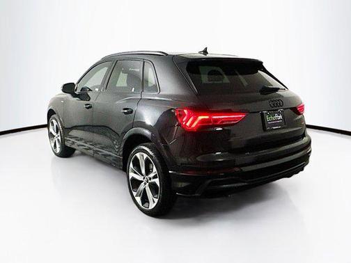 2021 Audi Q3 45 S line Premium