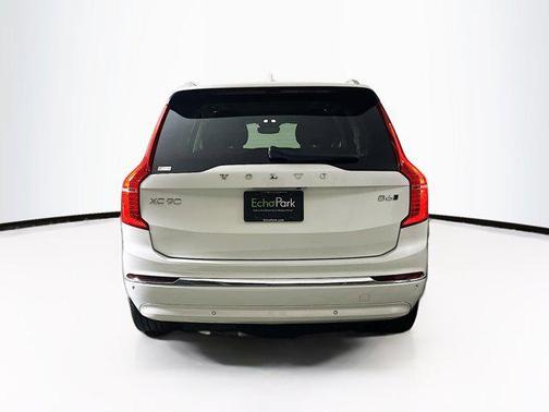 2024 Volvo XC90 B6 Plus Bright Theme 6-Seater
