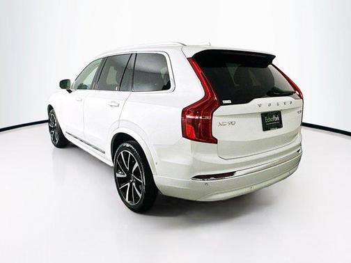 2024 Volvo XC90 B6 Plus Bright Theme 6-Seater