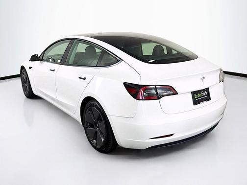 Pearl White Multi-Coat 2021 Tesla Model 3 Standard Range Plus