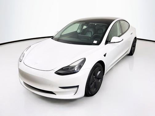 Pearl White Multi-Coat 2021 Tesla Model 3 Standard Range Plus