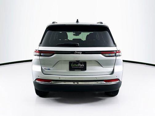 2022 Jeep Grand Cherokee 4xe Base