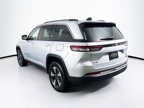 2022 Jeep Grand Cherokee 4xe Base