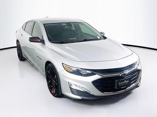Silver Ice Metallic 2021 Chevrolet Malibu FWD LT