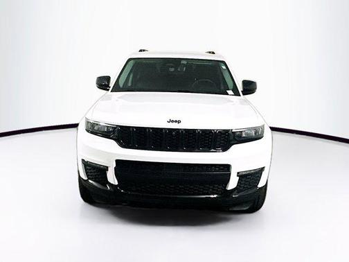 Bright White Clearcoat 2023 Jeep Grand Cherokee L Limited