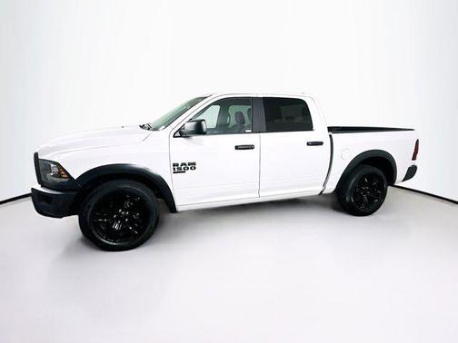 2024 RAM 1500 Classic Warlock Crew Cab 4x2 5'7' Box