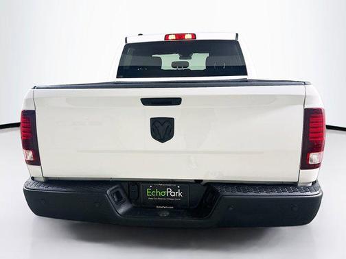 2024 RAM 1500 Classic Warlock Crew Cab 4x2 5'7' Box