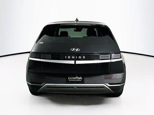Abyss Black 2024 Hyundai IONIQ 5 SE