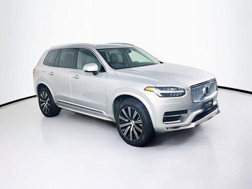 2025 Volvo XC90 B5 Core