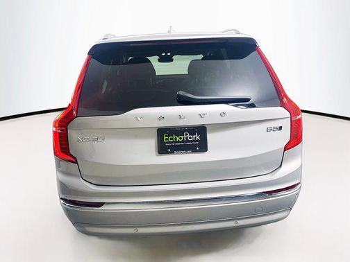 2025 Volvo XC90 B5 Core