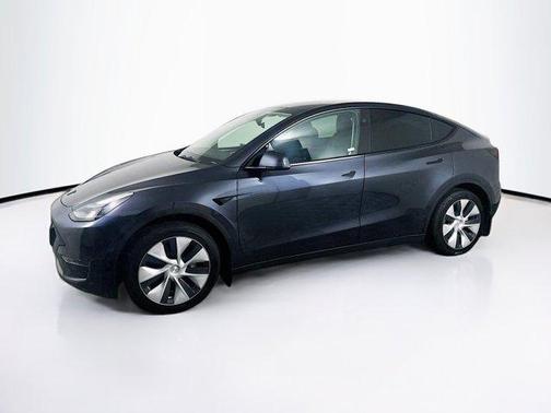 2024 Tesla Model Y Long Range Dual Motor All-Wheel Drive
