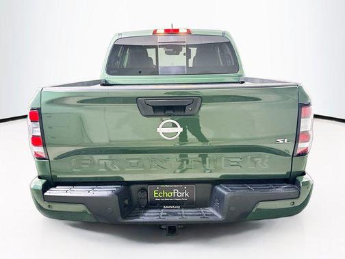 2024 Nissan Frontier SL