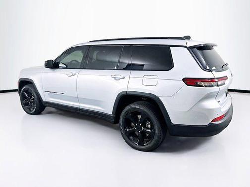 Silver Zynith 2023 Jeep Grand Cherokee L Limited