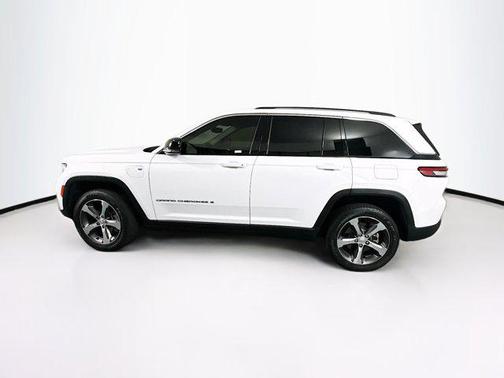 2022 Jeep Grand Cherokee 4xe Base