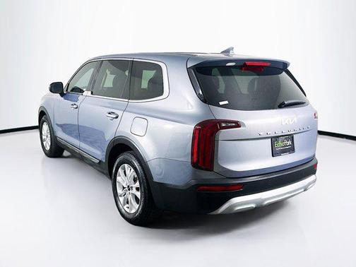 2022 Kia Telluride LX