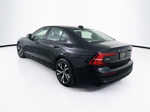 2024 Volvo S60 B5 Core Dark Theme