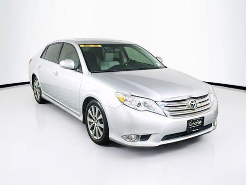 Classic Silver Metallic 2012 Toyota Avalon Limited