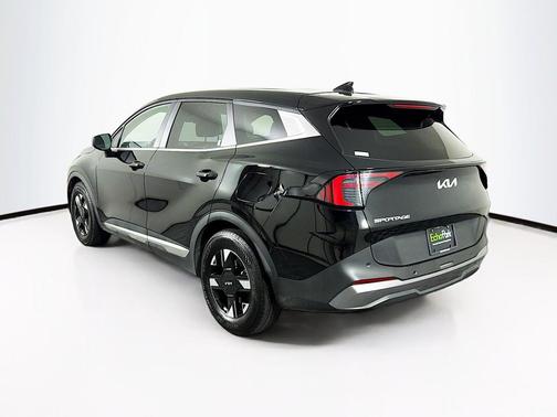 Ebony Black 2026 Kia Sportage LX