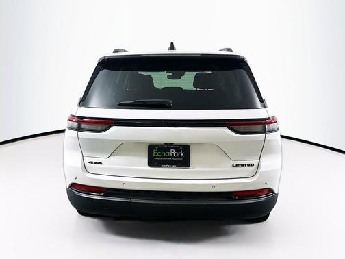 Bright White Clearcoat 2023 Jeep Grand Cherokee Limited