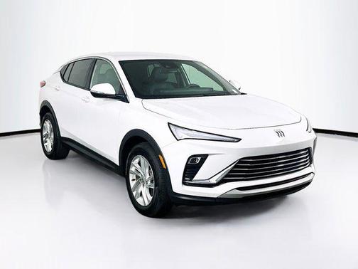 Summit White 2025 Buick Envista Preferred FWD