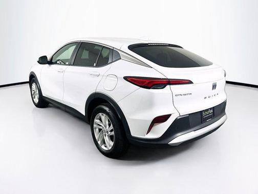 Summit White 2025 Buick Envista Preferred FWD
