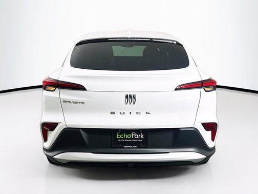 Summit White 2025 Buick Envista Preferred FWD