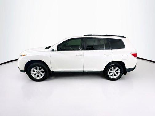 2013 Toyota Highlander SE