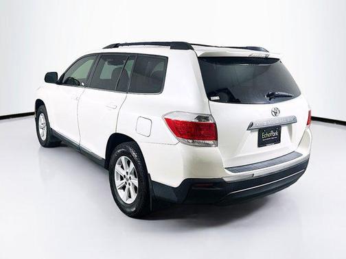 2013 Toyota Highlander SE