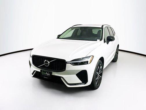 2025 Volvo XC60 B5 Plus