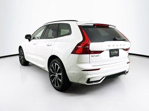 2025 Volvo XC60 B5 Plus