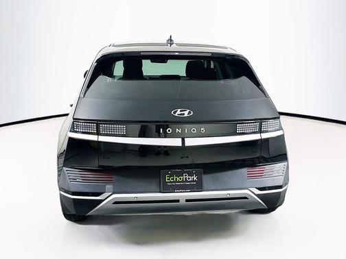 Abyss Black 2024 Hyundai IONIQ 5 SE