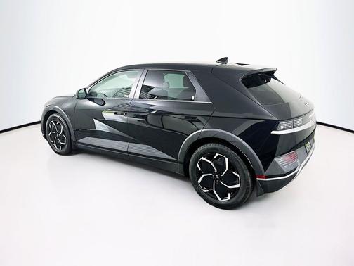 Abyss Black 2024 Hyundai IONIQ 5 SE