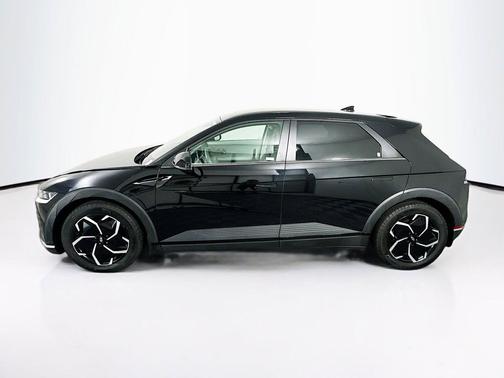 Abyss Black 2024 Hyundai IONIQ 5 SE