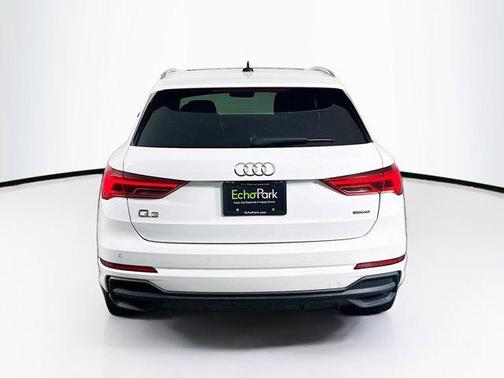 2024 Audi Q3 Premium 45 TFSI S line quattro Tiptronic