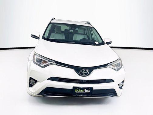 2017 Toyota RAV4 Platinum