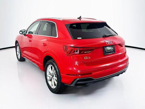 2024 Audi Q3 Premium 45 TFSI S line quattro Tiptronic