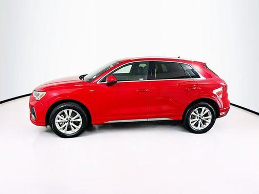 2024 Audi Q3 Premium 45 TFSI S line quattro Tiptronic
