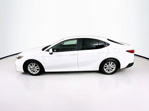 Ice Cap 2025 Toyota Camry LE
