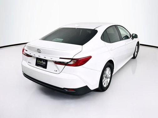 Ice Cap 2025 Toyota Camry LE