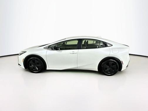 Wind Chill Pearl 2025 Toyota Prius LE