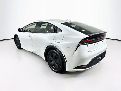 Wind Chill Pearl 2025 Toyota Prius LE