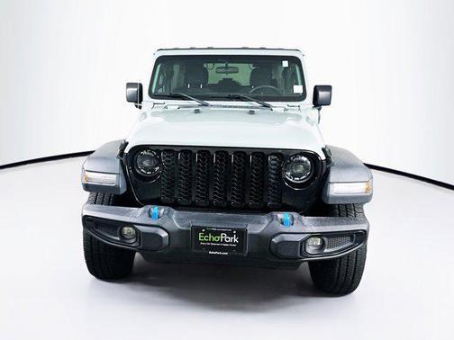 Earl Clearcoat 2023 Jeep Wrangler 4xe Base