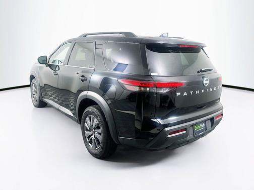 Super Black 2025 Nissan Pathfinder SV 4WD