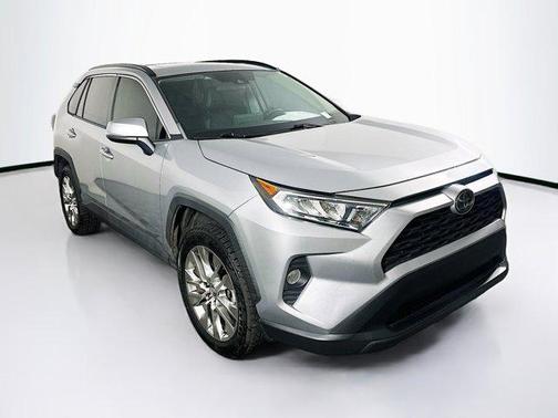 2020 Toyota RAV4 XLE Premium