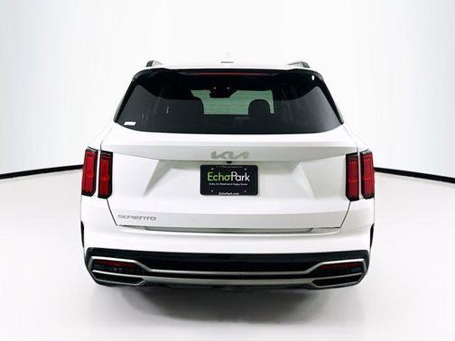 Glacial White Pearl 2023 Kia Sorento SX