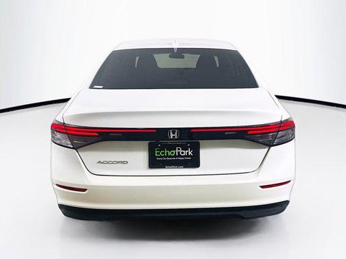 2025 Honda Accord LX 1.5T