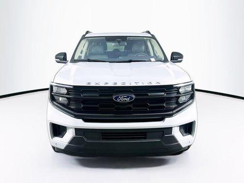2025 Ford Expedition Max Active 4x4