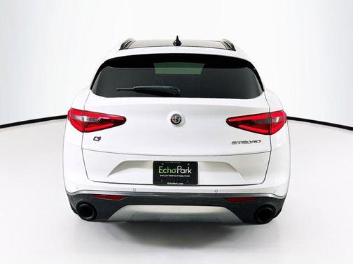 2022 Alfa Romeo Stelvio Ti