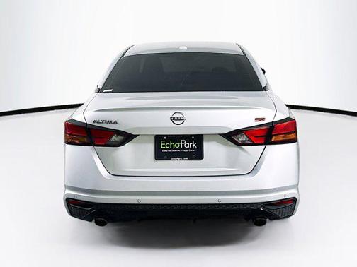 2023 Nissan Altima SR FWD