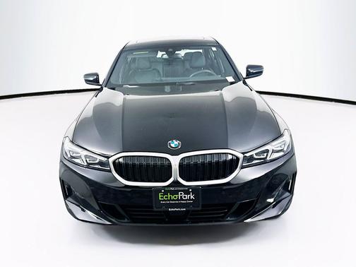 Mineral White Metallic 2025 BMW 330 330i
